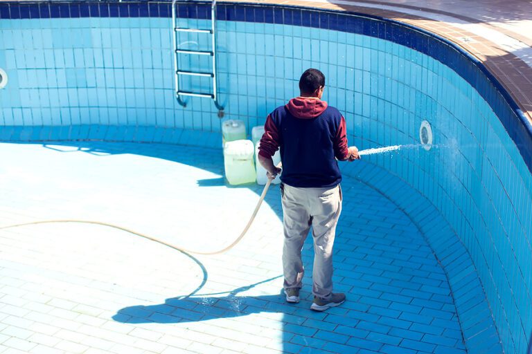 شركة صيانة مسابح بالرياض